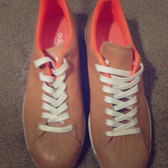 Adidas - Picture 1 of 1